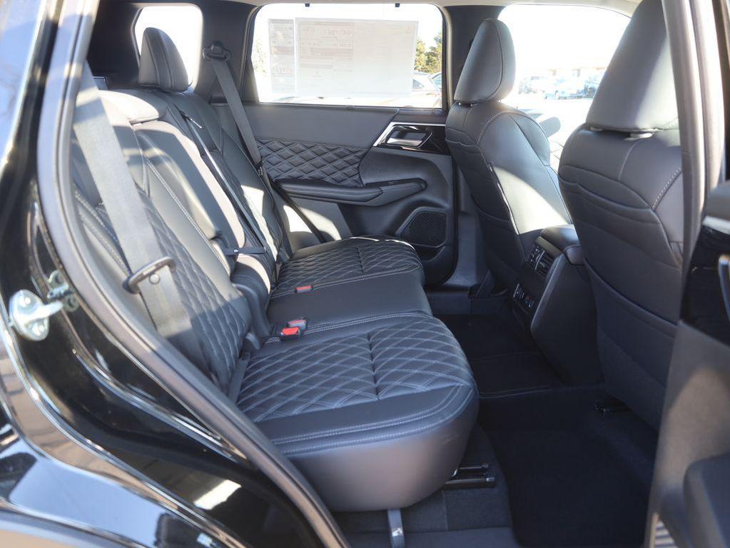 new 2025 Mitsubishi Outlander PHEV car, priced at $43,660
