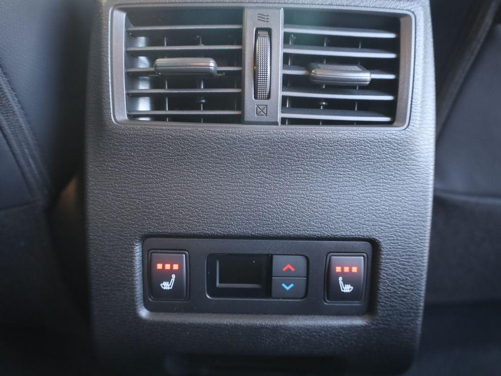 new 2025 Mitsubishi Outlander PHEV car, priced at $43,660