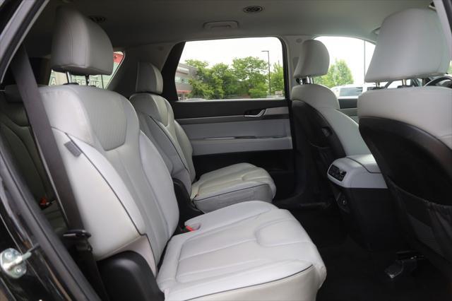 used 2024 Hyundai Palisade car, priced at $35,977