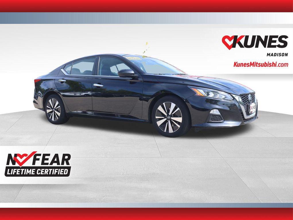 used 2022 Nissan Altima car, priced at $17,277