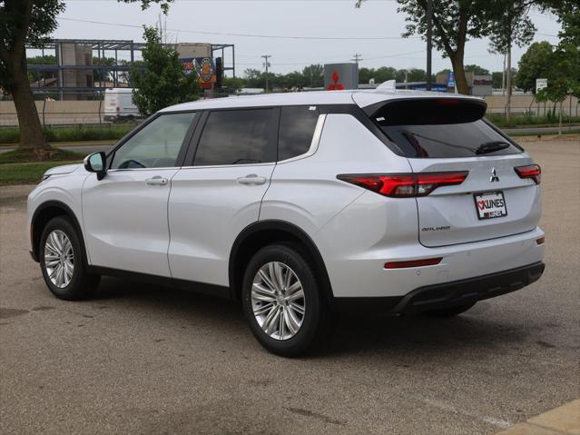 new 2024 Mitsubishi Outlander car, priced at $27,715