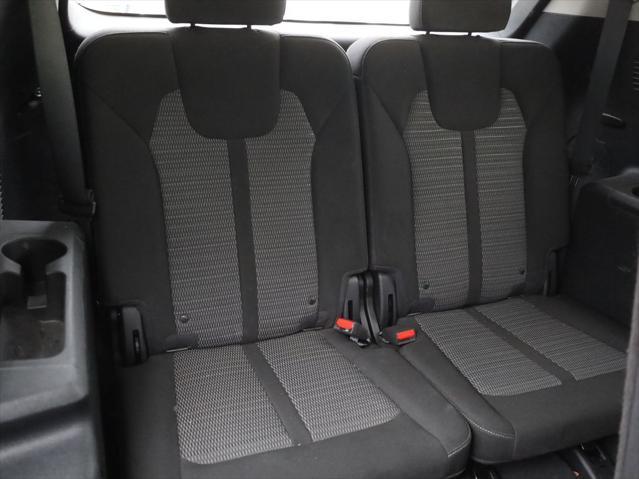 used 2023 Kia Sorento car, priced at $21,177