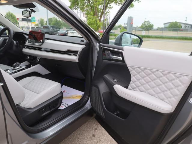 new 2025 Mitsubishi Outlander PHEV car, priced at $45,810