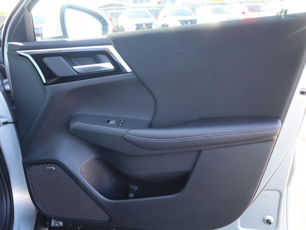 new 2025 Mitsubishi Outlander car, priced at $30,460