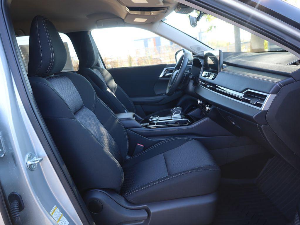 new 2025 Mitsubishi Outlander car, priced at $30,460