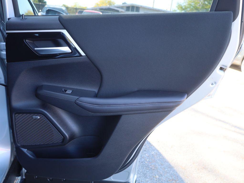new 2025 Mitsubishi Outlander car, priced at $30,460