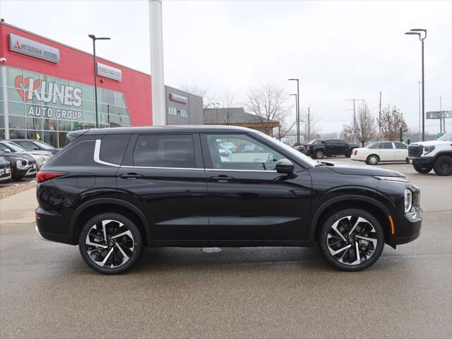 new 2024 Mitsubishi Outlander car, priced at $31,110