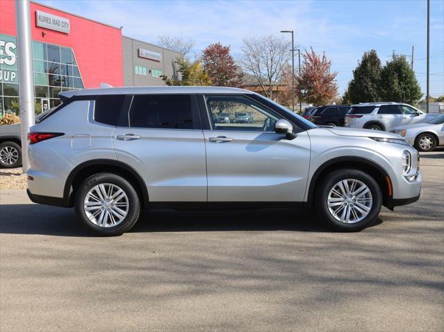 new 2024 Mitsubishi Outlander car, priced at $27,860