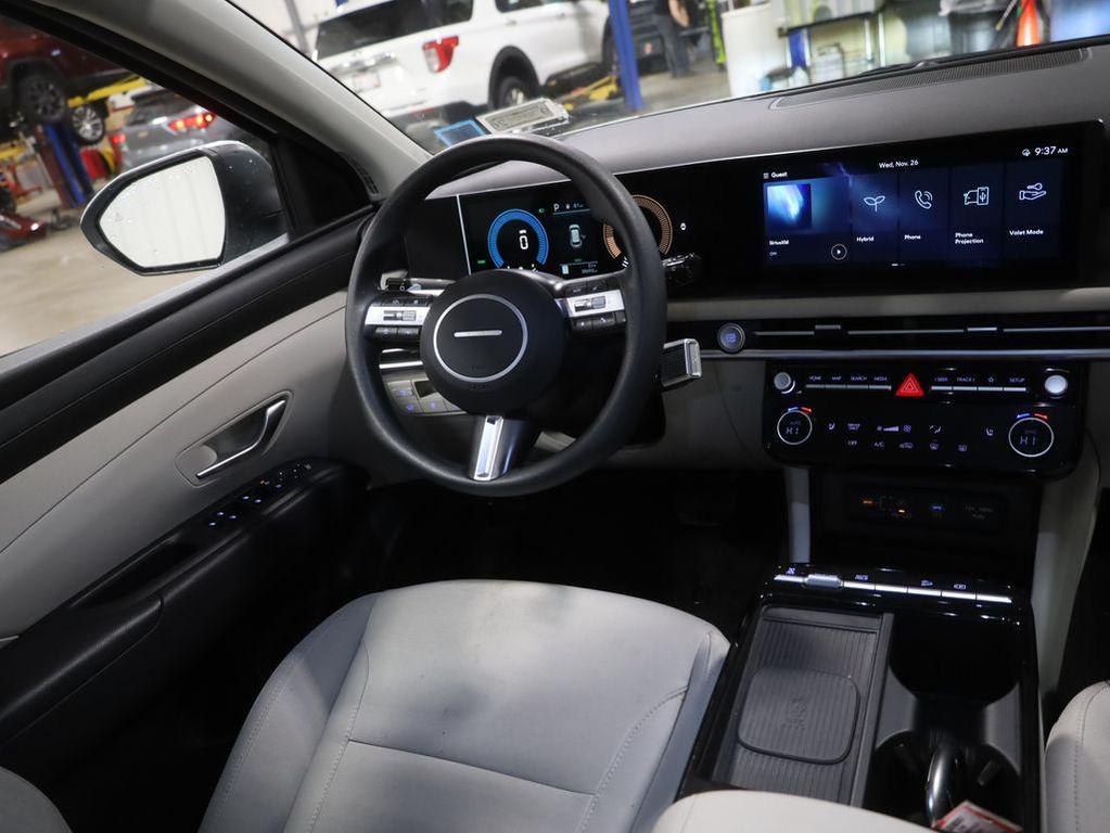 used 2025 Hyundai TUCSON Hybrid car, priced at $24,977