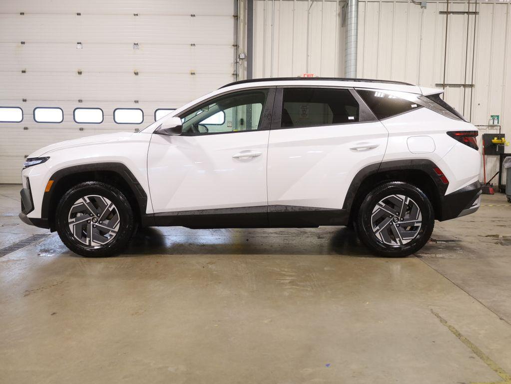 used 2025 Hyundai TUCSON Hybrid car, priced at $24,977