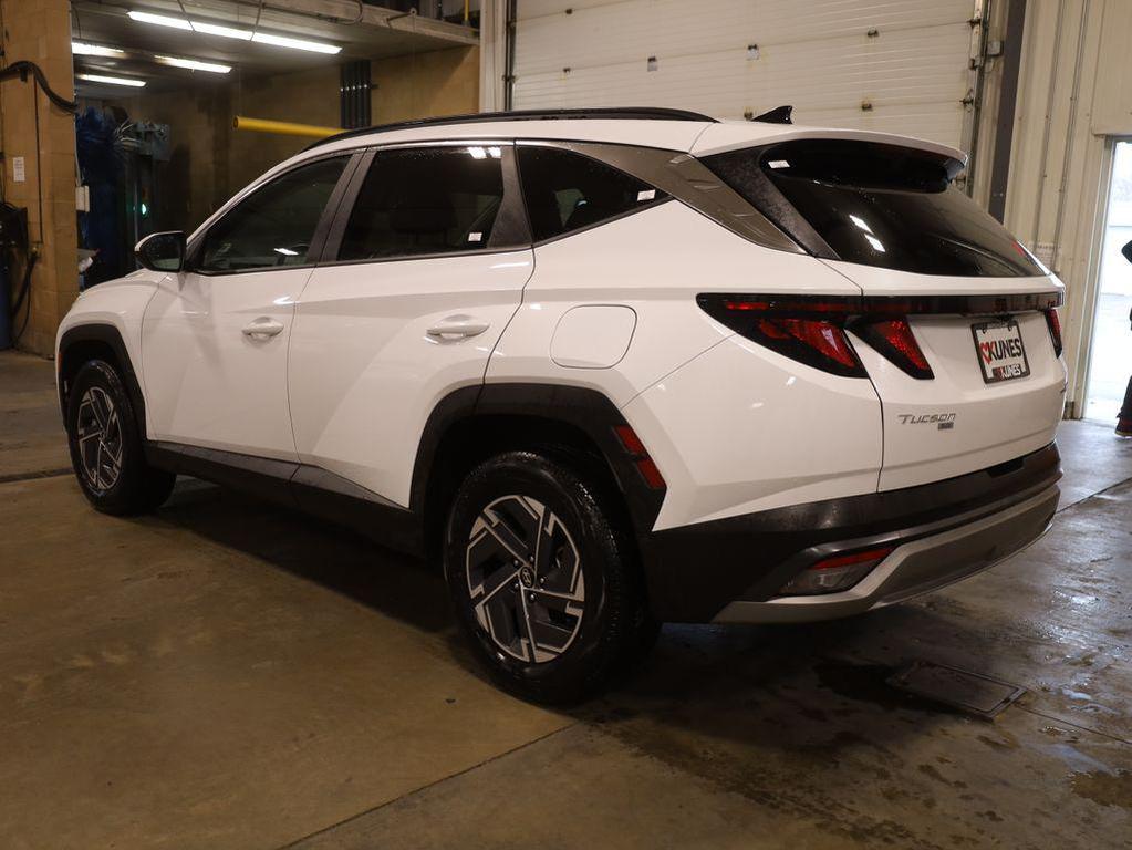 used 2025 Hyundai TUCSON Hybrid car, priced at $24,977