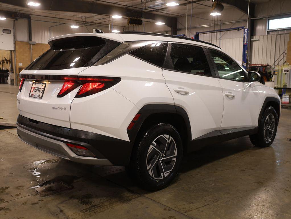 used 2025 Hyundai TUCSON Hybrid car, priced at $24,977