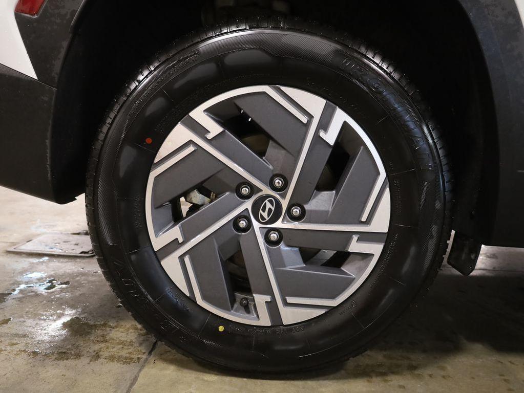 used 2025 Hyundai TUCSON Hybrid car, priced at $24,977