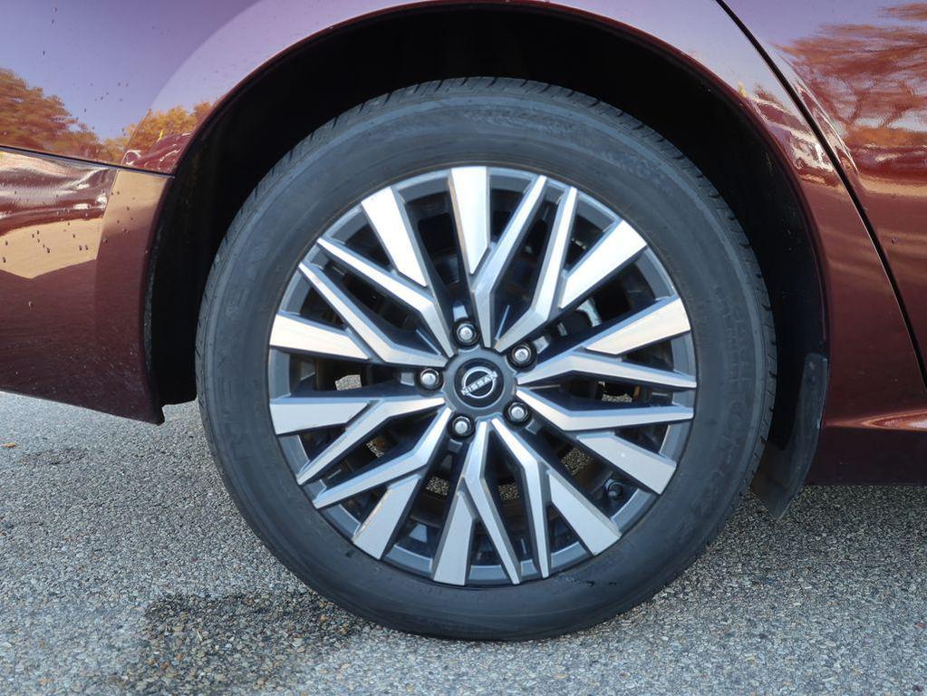 used 2023 Nissan Altima car, priced at $20,577