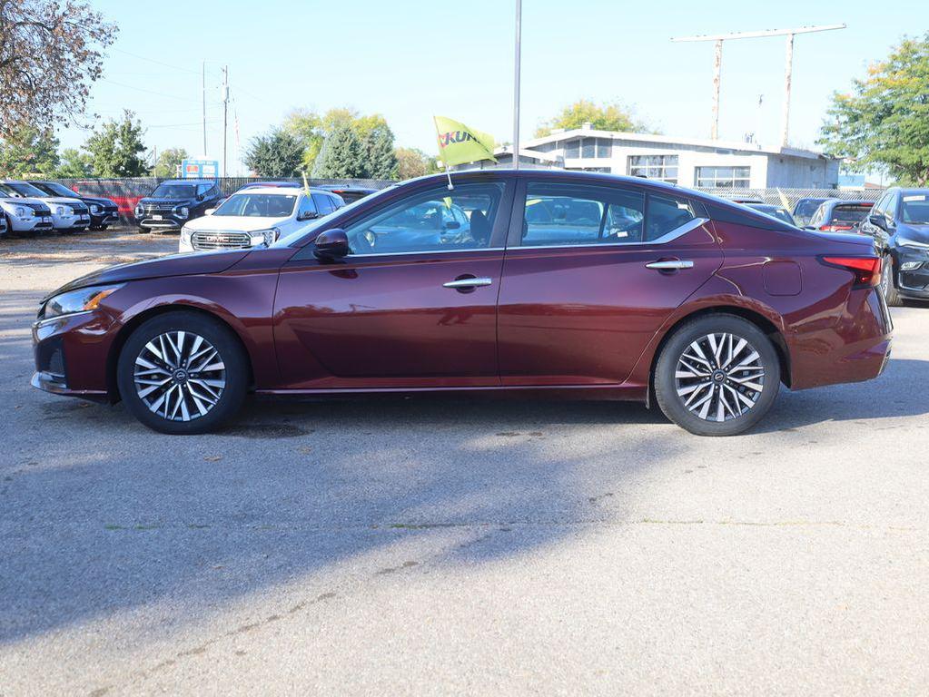 used 2023 Nissan Altima car, priced at $20,577