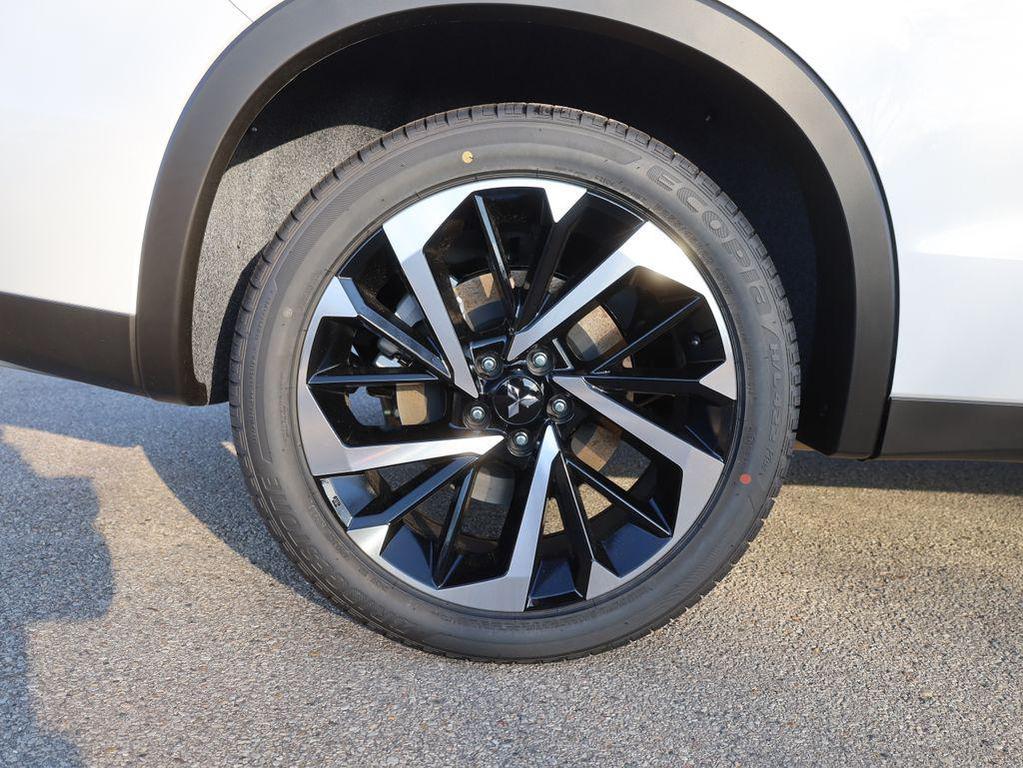 new 2025 Mitsubishi Outlander PHEV car, priced at $43,760