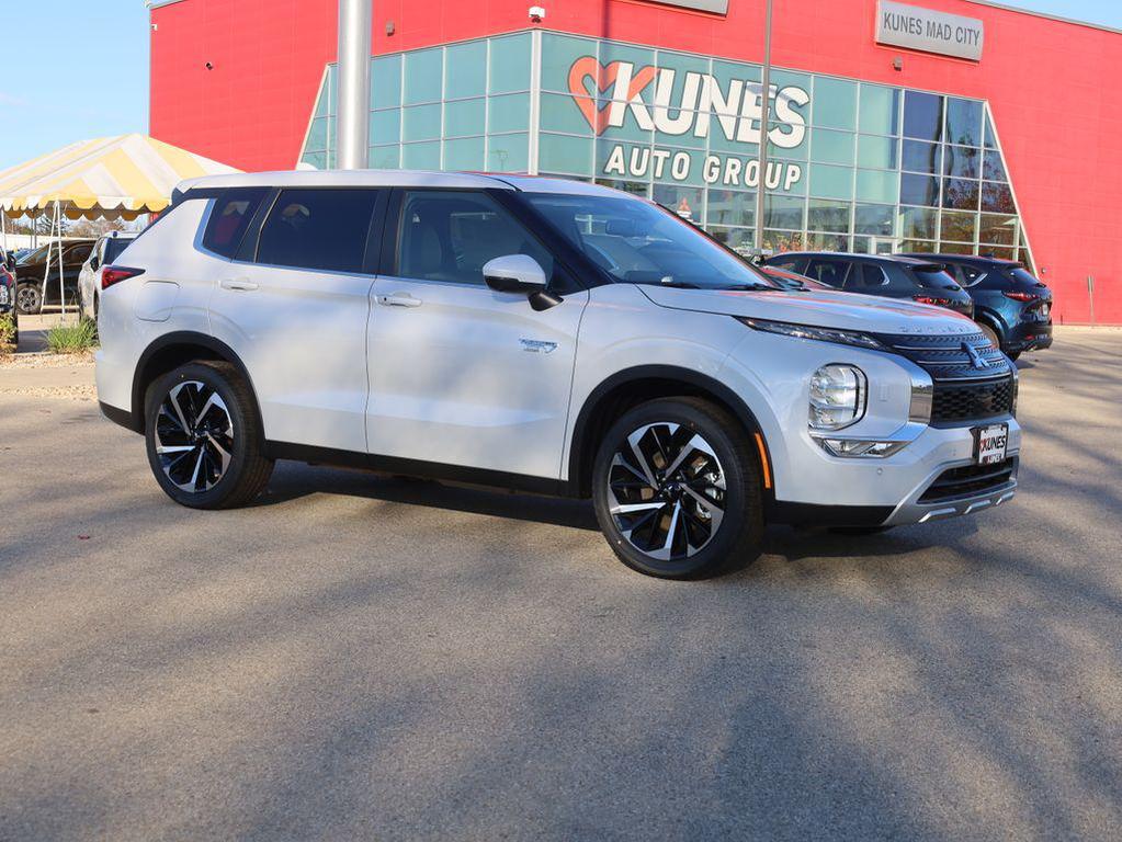 new 2025 Mitsubishi Outlander PHEV car, priced at $43,760