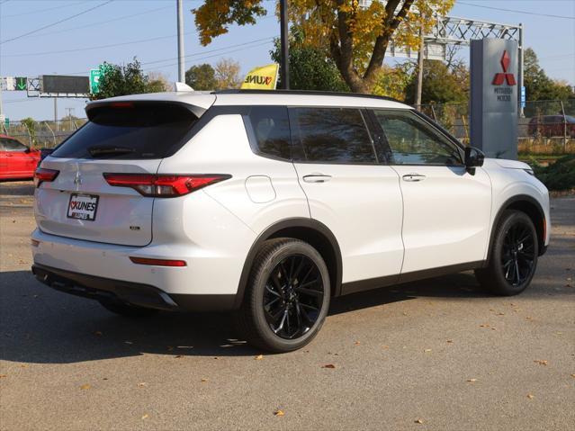 new 2024 Mitsubishi Outlander car, priced at $33,730