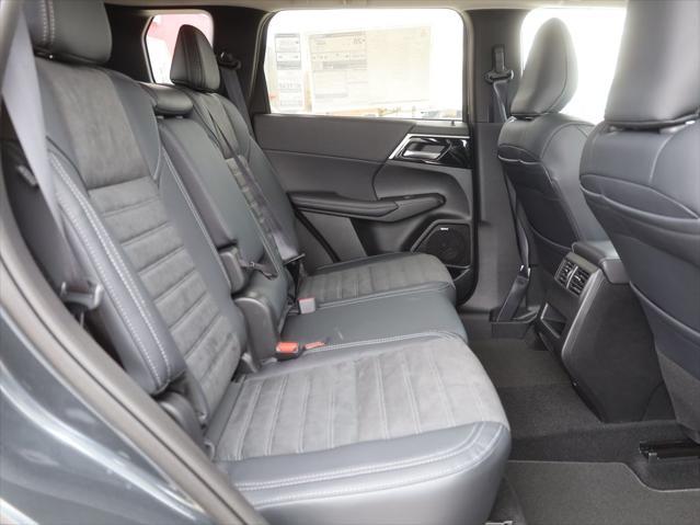 new 2025 Mitsubishi Outlander car, priced at $34,585