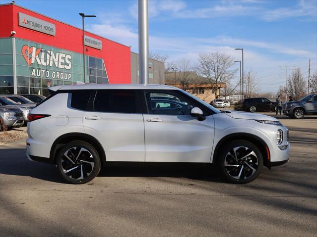 new 2024 Mitsubishi Outlander car, priced at $31,885