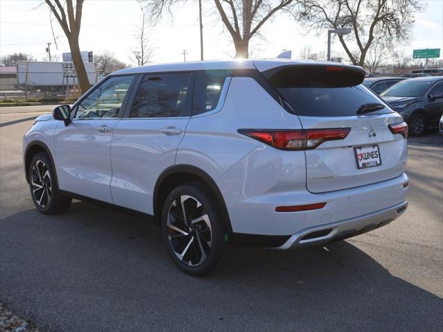 new 2024 Mitsubishi Outlander car, priced at $31,885