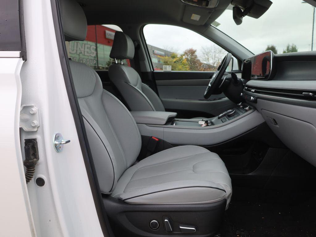used 2025 Hyundai Palisade car, priced at $34,577