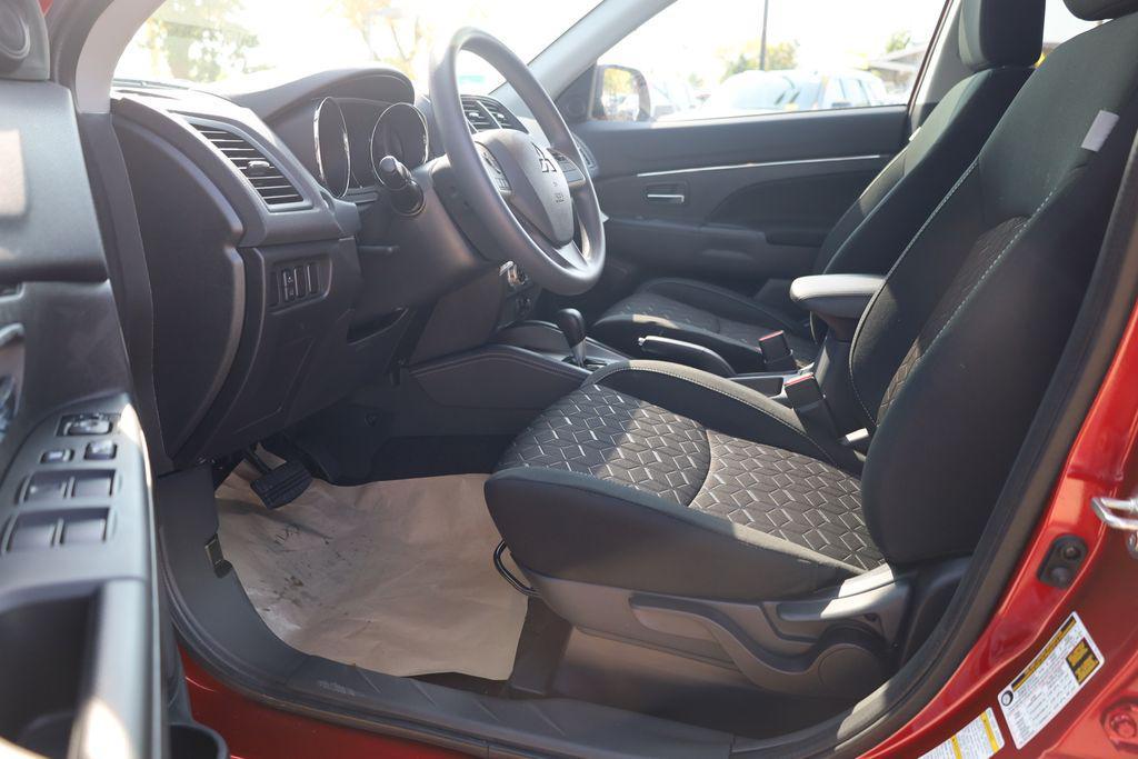 new 2025 Mitsubishi Outlander Sport car, priced at $27,050
