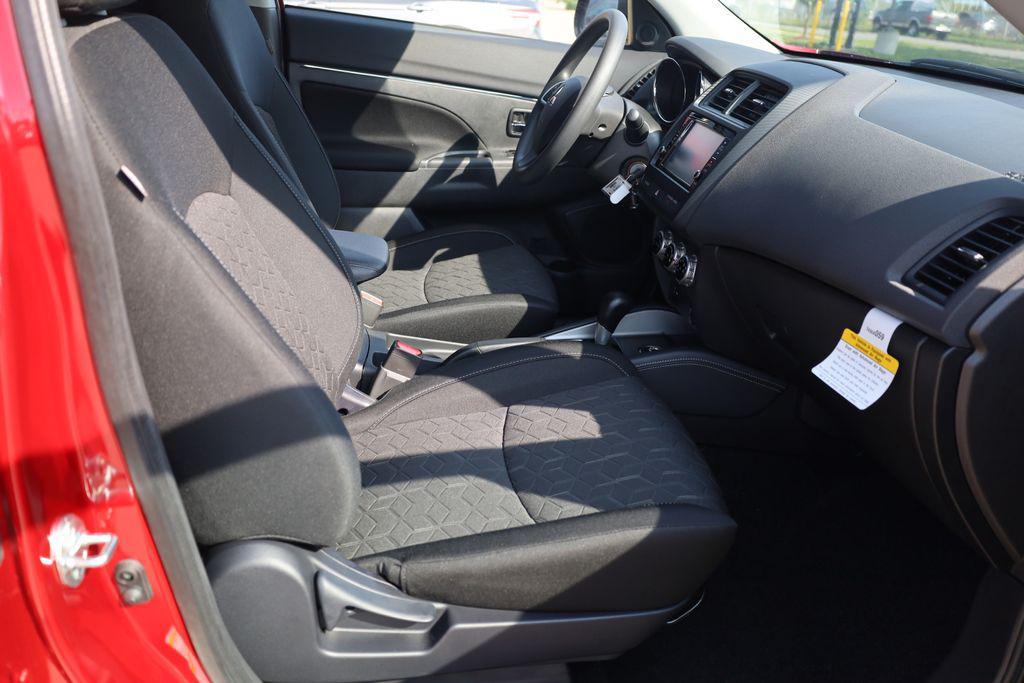 new 2025 Mitsubishi Outlander Sport car, priced at $27,050