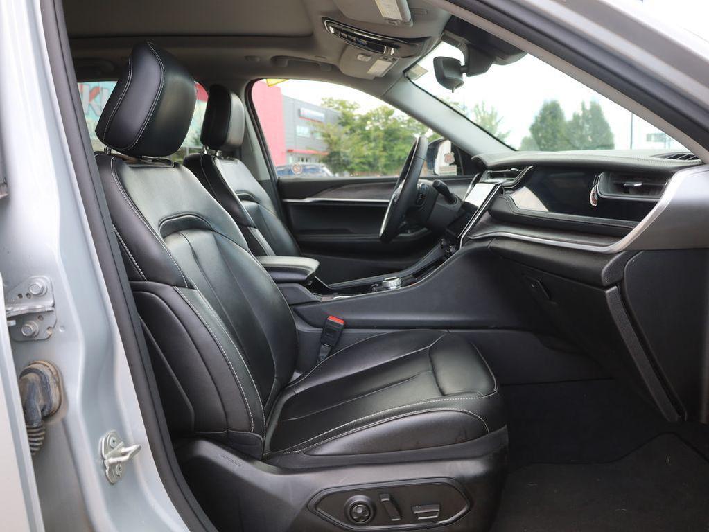 used 2023 Jeep Grand Cherokee 4xe car, priced at $26,177