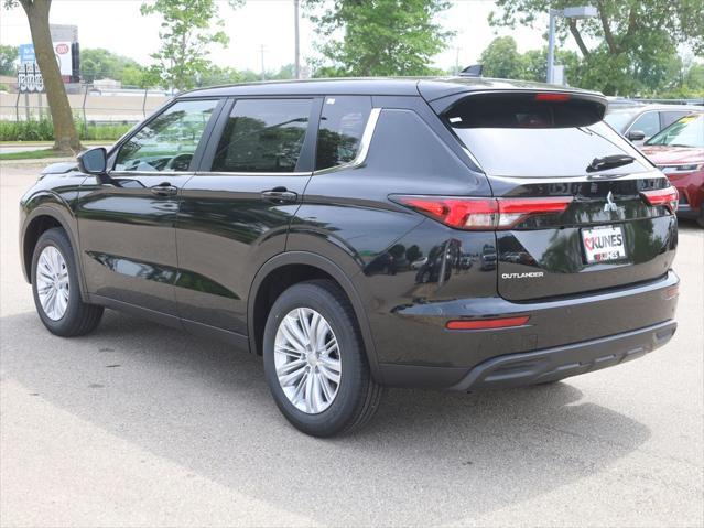 new 2024 Mitsubishi Outlander car, priced at $26,945