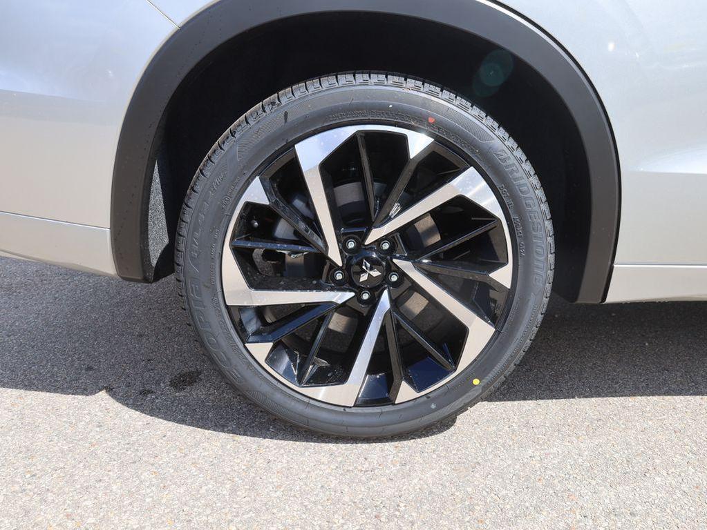 new 2025 Mitsubishi Outlander PHEV car, priced at $38,510