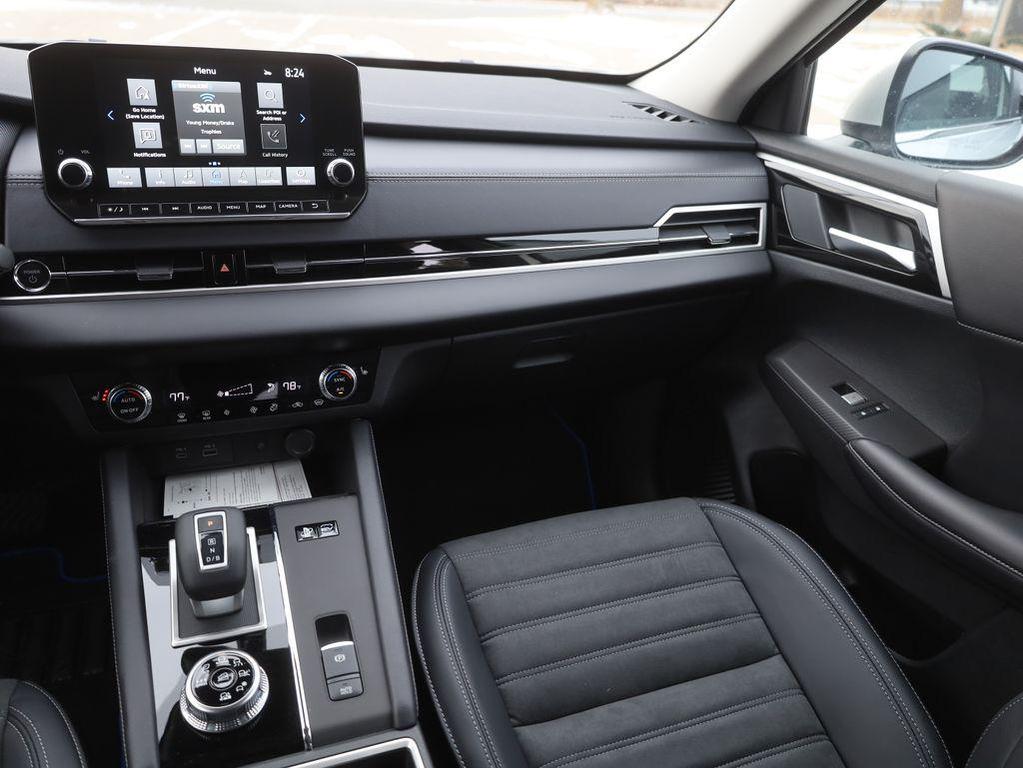 new 2025 Mitsubishi Outlander PHEV car, priced at $38,510