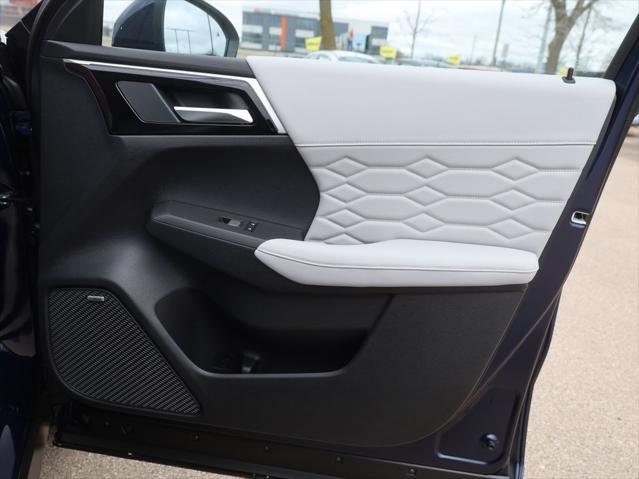 new 2025 Mitsubishi Outlander car, priced at $37,685