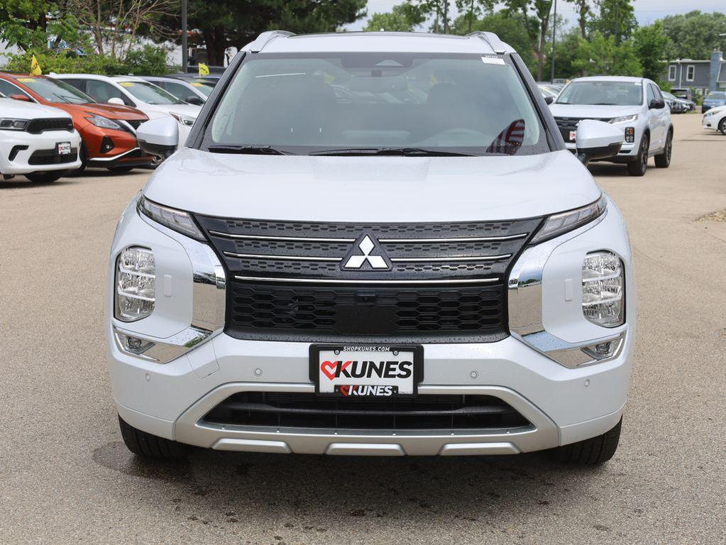 new 2025 Mitsubishi Outlander PHEV car, priced at $42,405