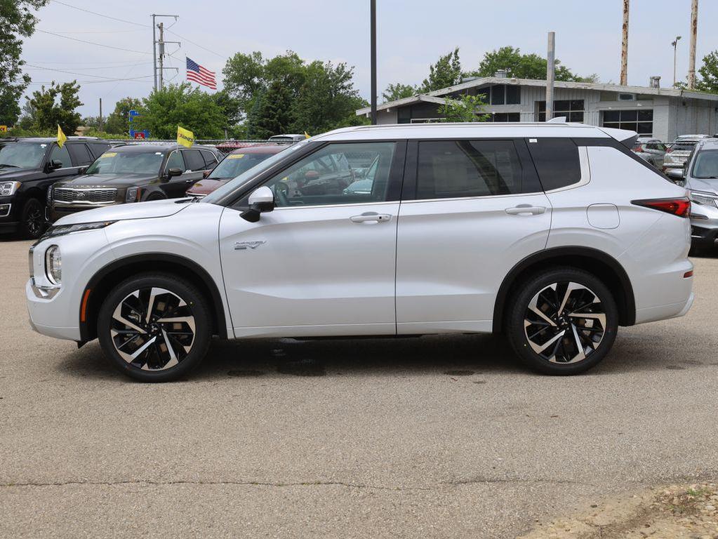 new 2025 Mitsubishi Outlander PHEV car, priced at $42,405