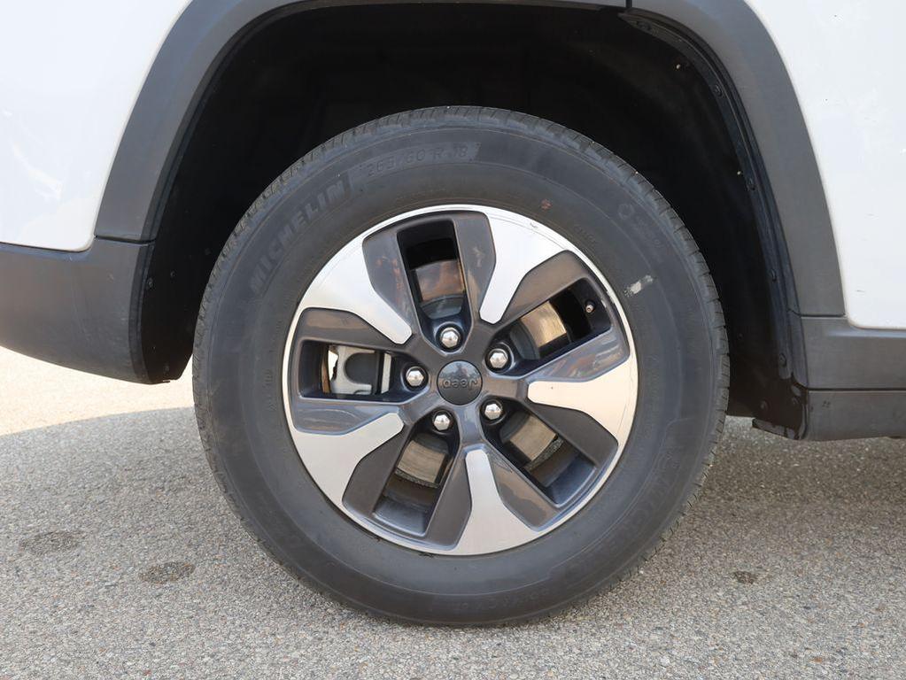 used 2024 Jeep Grand Cherokee 4xe car, priced at $28,377