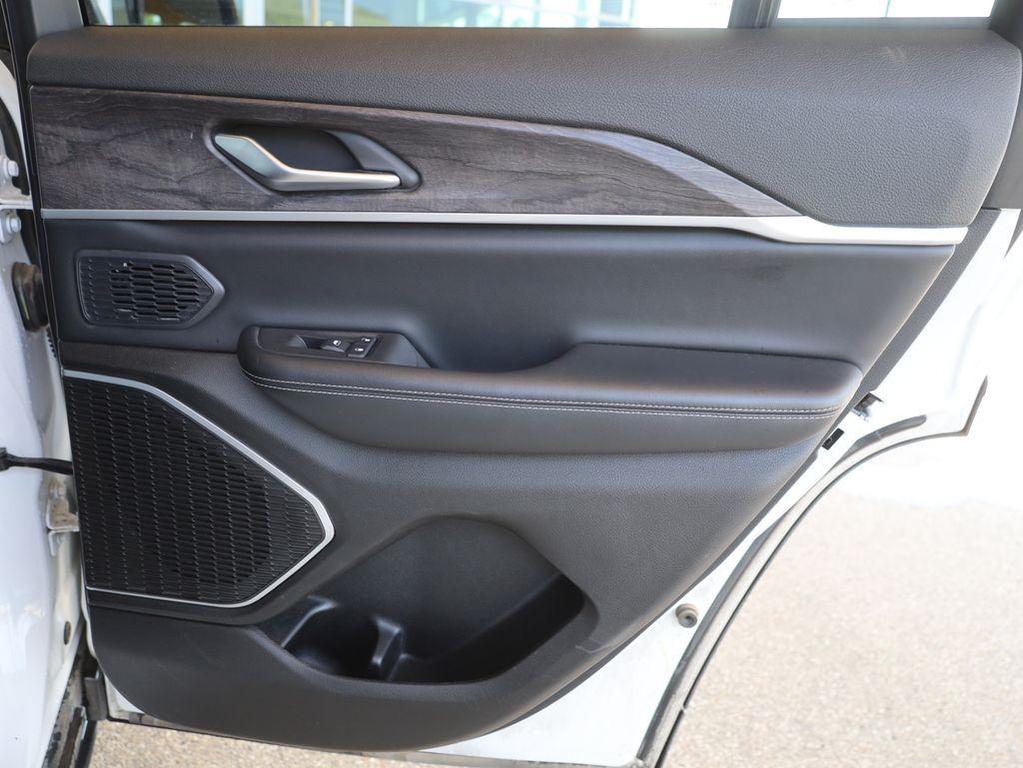 used 2024 Jeep Grand Cherokee 4xe car, priced at $28,377