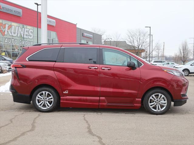 used 2023 Toyota Sienna car, priced at $75,977