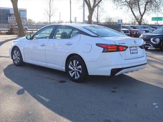 used 2023 Nissan Altima car, priced at $16,877