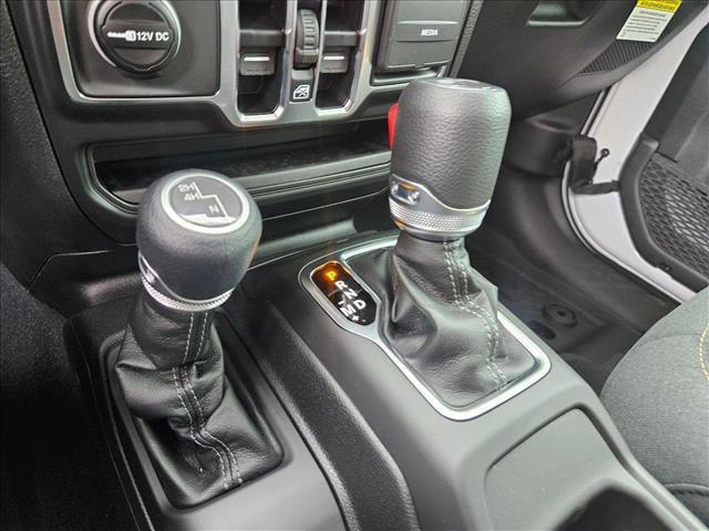 new 2025 Jeep Wrangler car, priced at $35,094