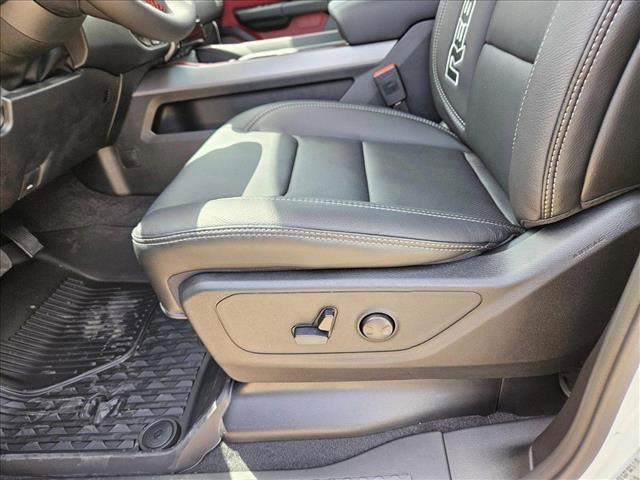 new 2025 Ram 1500 car, priced at $61,687