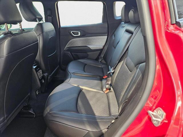 new 2025 Jeep Compass car, priced at $25,046