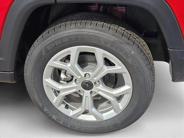 new 2025 Jeep Compass car, priced at $25,046