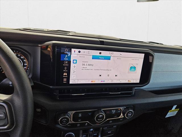 new 2025 Jeep Gladiator car, priced at $35,750