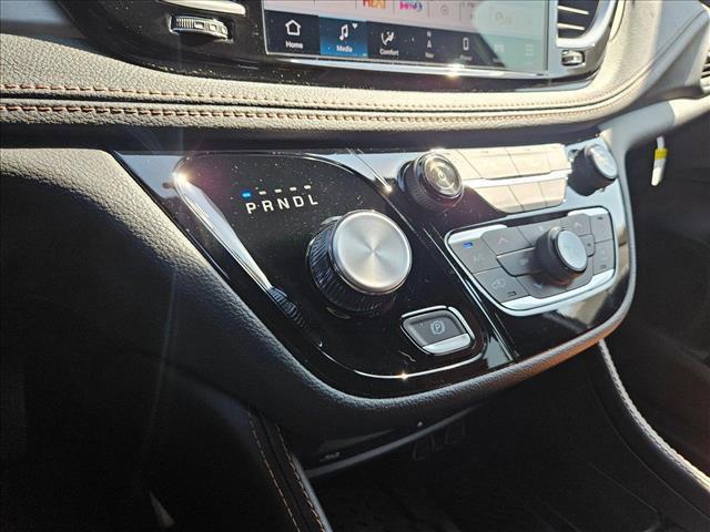 new 2025 Chrysler Pacifica car, priced at $49,452