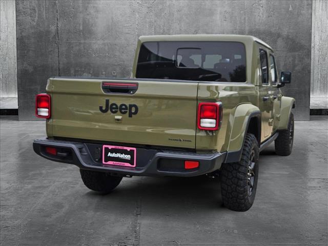 new 2025 Jeep Gladiator car, priced at $42,585