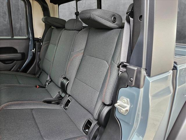 new 2025 Jeep Gladiator car, priced at $47,538