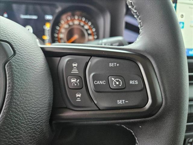 new 2025 Jeep Gladiator car, priced at $47,538