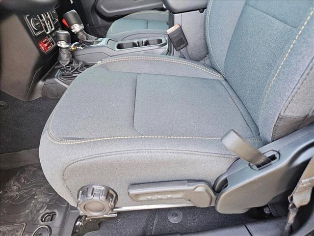 new 2025 Jeep Gladiator car, priced at $47,473
