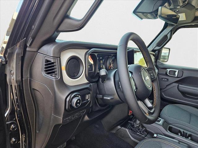 new 2025 Jeep Gladiator car, priced at $41,439